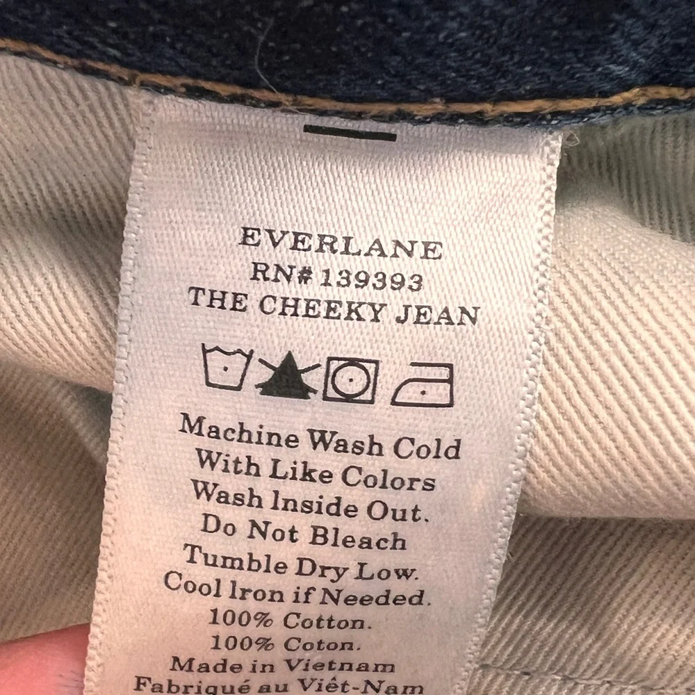 EVERLANE | the cheeky jean size 27